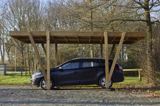 Carport : un abri auto indispensable en été comme en hiver