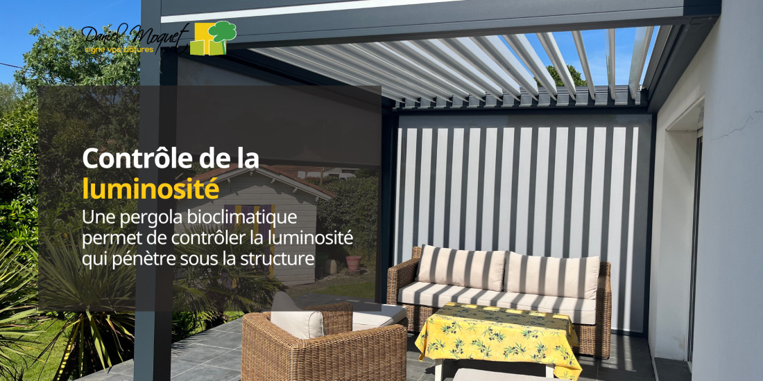 Une pergola bioclimatique permet de contrôler la luminosité