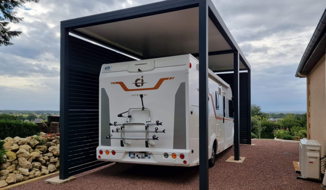 Une toiture opaque pour votre carport